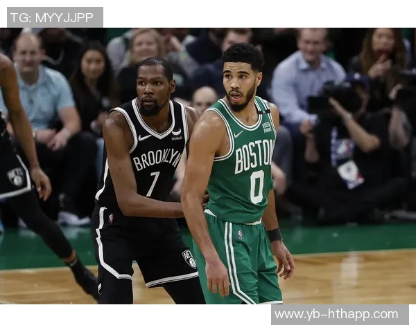 杜兰特评价塔图姆复出前景称其在此阶段表现令人期待