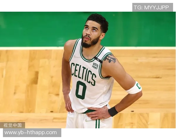 怀特称赞塔图姆努力提升自我并将这种精神融入康复训练中 怀特称赞塔图姆努力提升自我并将这种精神融入康复训练中