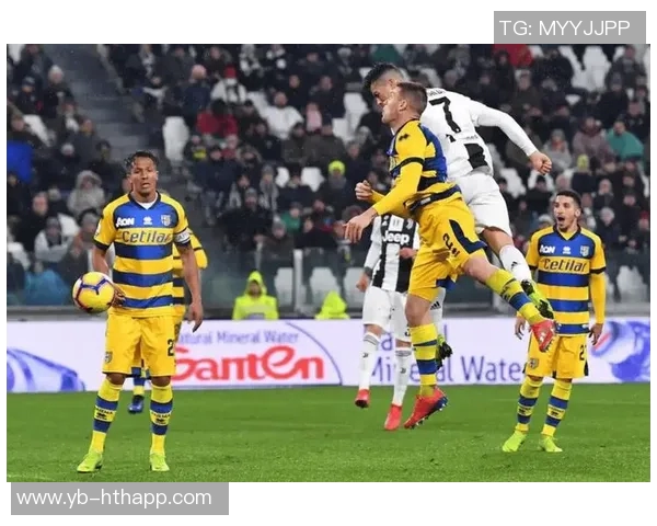 意大利主帅加图索亲临帕尔马训练中心开启意甲俱乐部巡访第十三站 意大利主帅加图索亲临帕尔马训练中心开启意甲俱乐部巡访第十三站