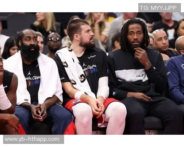 美网友怒斥快船败给勇士呼吁用小卡换取真正明星球员