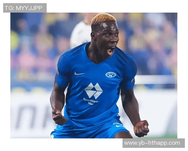 大卫福法纳再次因无证驾驶被罚款440英镑并扣6分